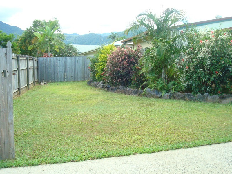 126 Robert Road, Bentley Park QLD 4869