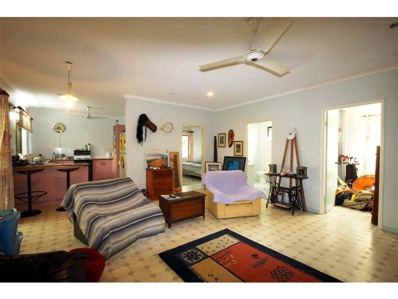 1 Wallum Close, Holloways Beach QLD 4878