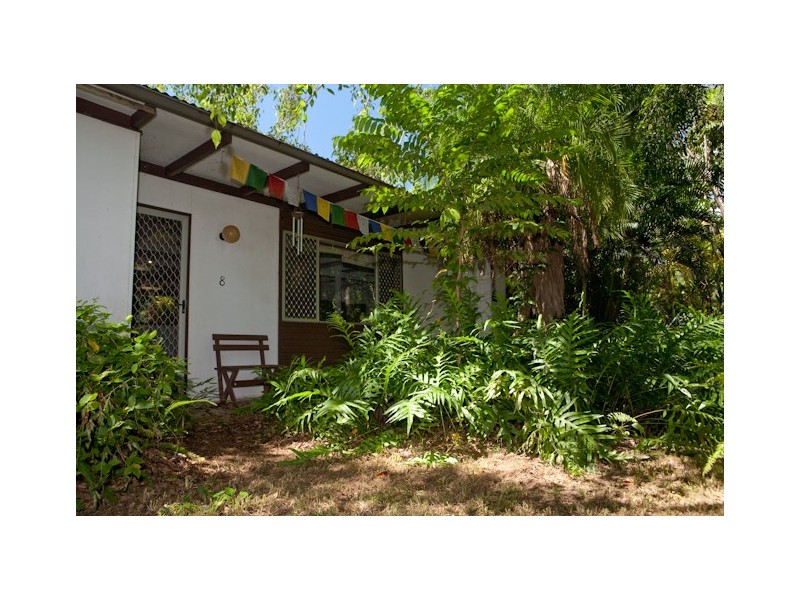 8 Valmadre Street, Caravonica QLD 4878