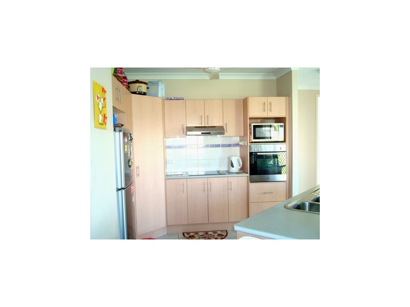 9 Aniston Street, White Rock QLD 4868