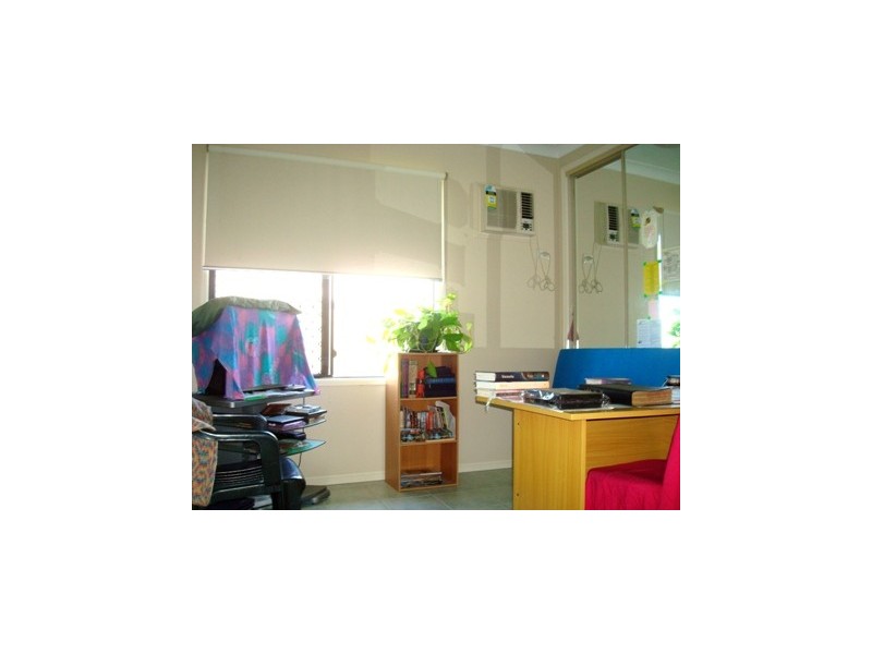 9 Aniston Street, White Rock QLD 4868