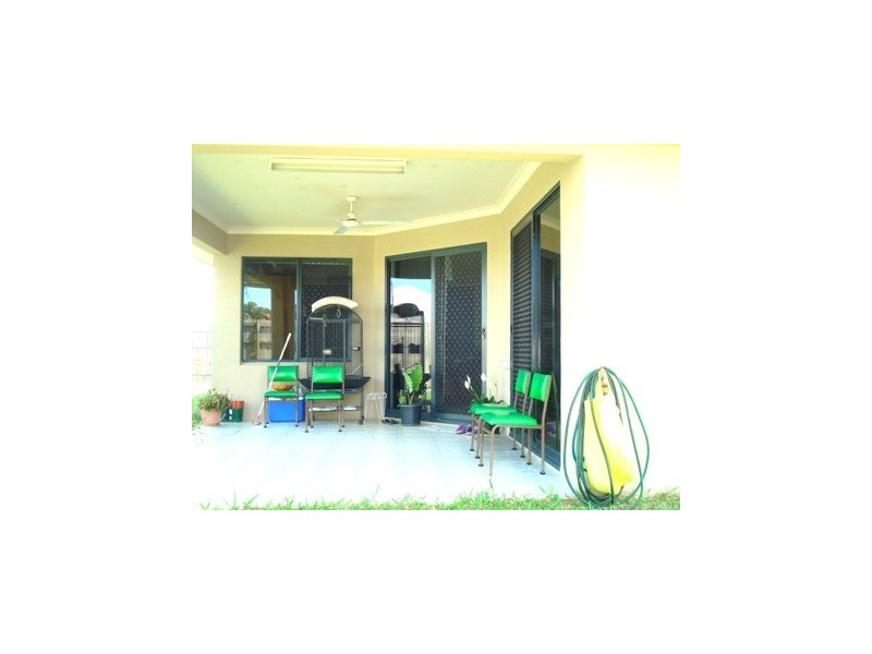 9 Aniston Street, White Rock QLD 4868