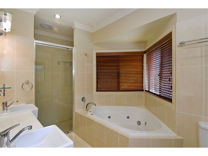 7 Ashwood Circuit, Smithfield QLD 4878