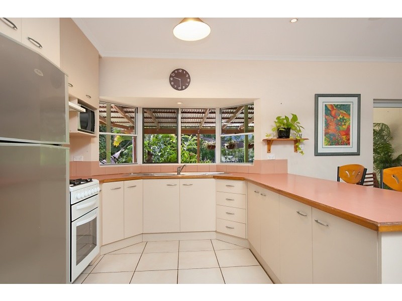 45 Michaelangelo Drive, Redlynch QLD 4870