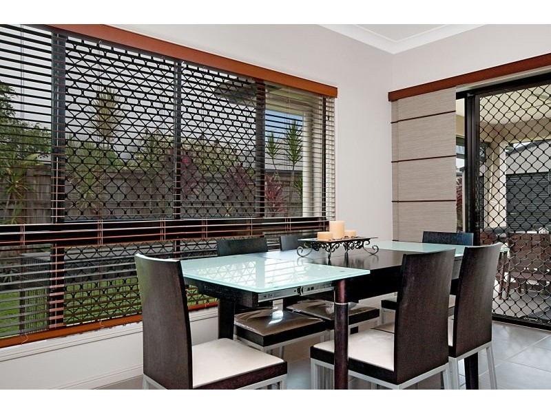 4 Capricorn Street, Bentley Park QLD 4869