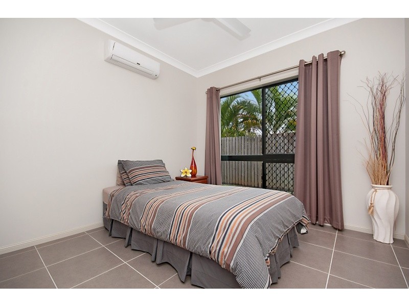 4 Capricorn Street, Bentley Park QLD 4869