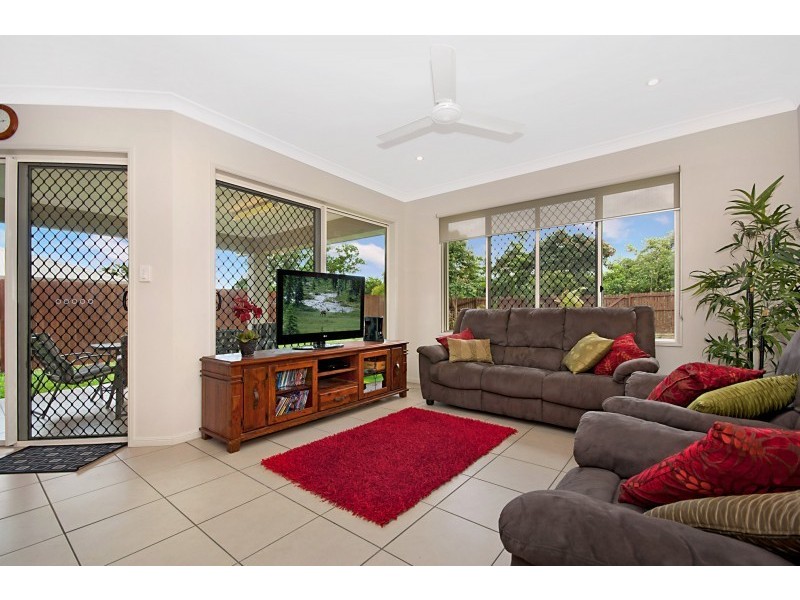 13 Bundey Street, Bentley Park QLD 4869