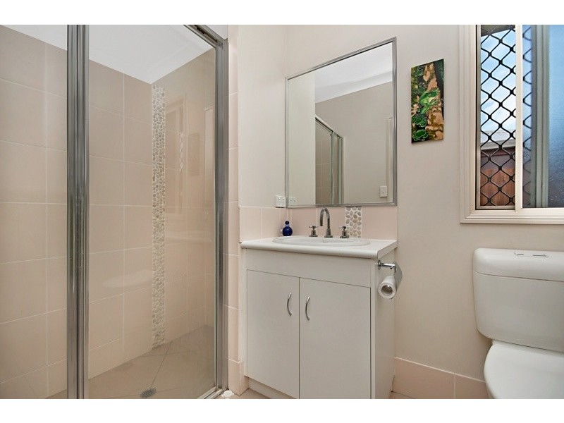 13 Bundey Street, Bentley Park QLD 4869