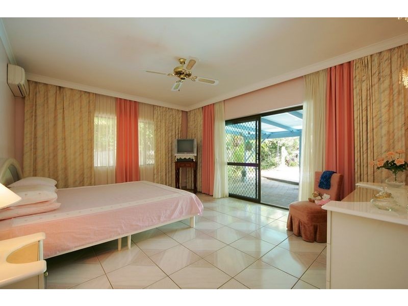 3 Ribbon Close, Clifton Beach QLD 4879