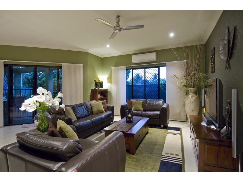 6 Bel-Air Drive, Whitfield QLD 4870