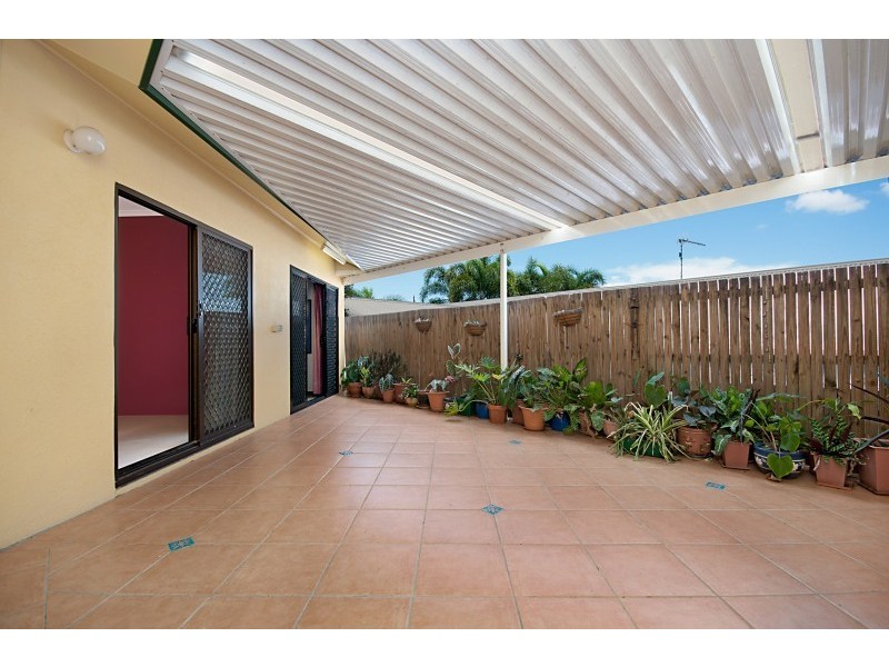 3 Spinos Street, Redlynch QLD 4870