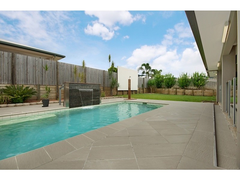 13 Potts Close, Edmonton QLD 4869