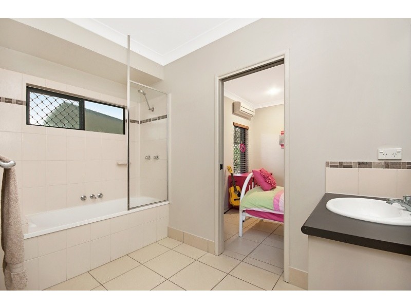 13 Potts Close, Edmonton QLD 4869