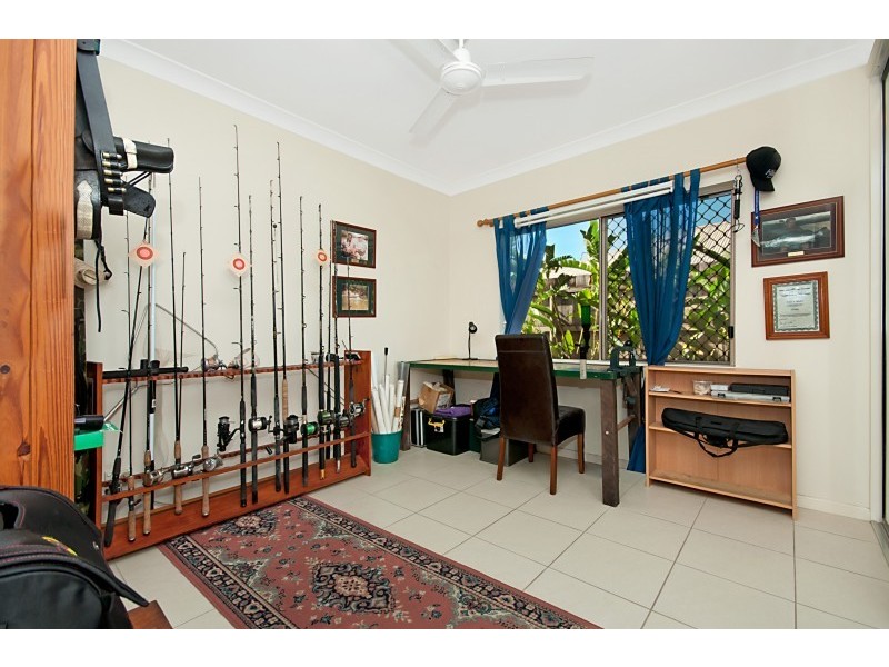 79 Gamburra Drive, Redlynch QLD 4870