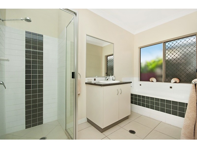 79 Gamburra Drive, Redlynch QLD 4870