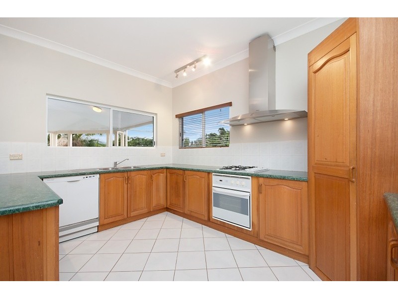 2/80 Cassowary Street, Freshwater QLD 4870