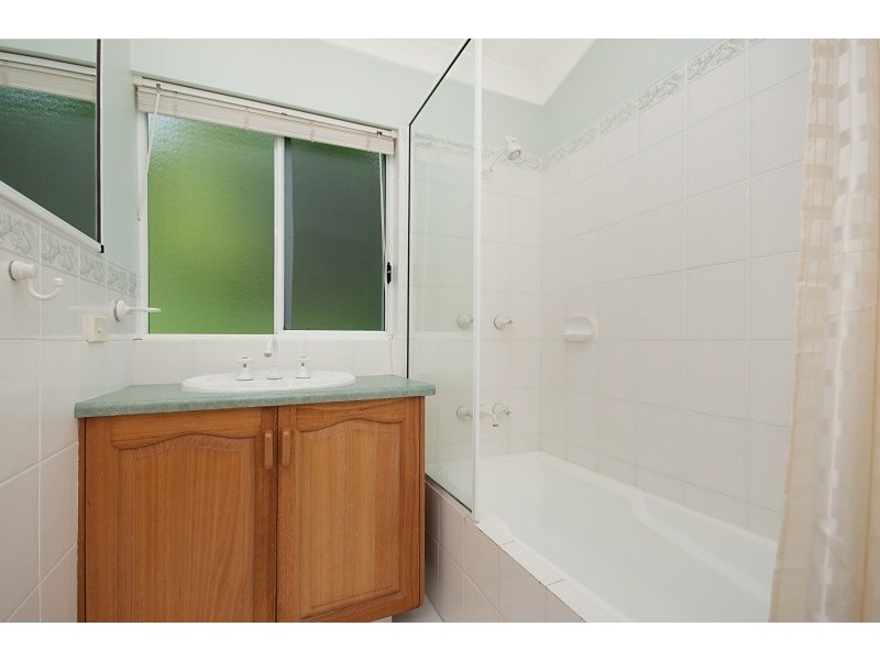 2/80 Cassowary Street, Freshwater QLD 4870