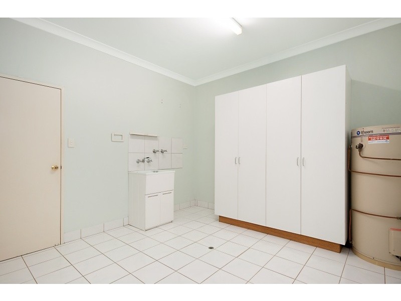 2/80 Cassowary Street, Freshwater QLD 4870