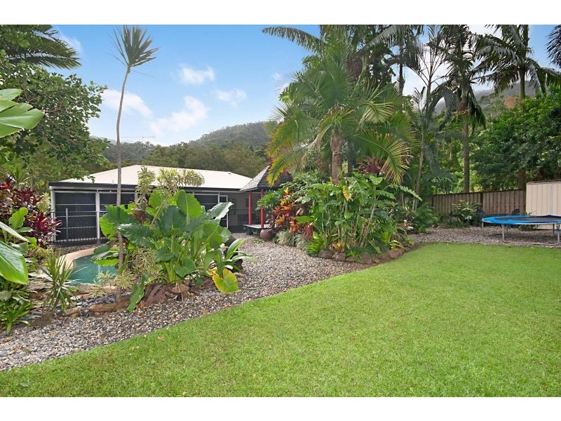 14 Jak Gee Street, Redlynch QLD 4870