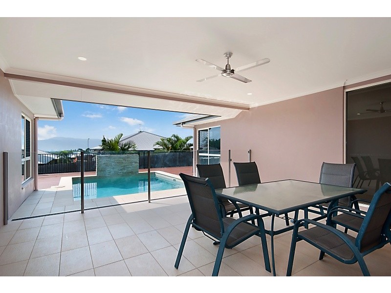 5 Emperor Street, Kanimbla QLD 4870