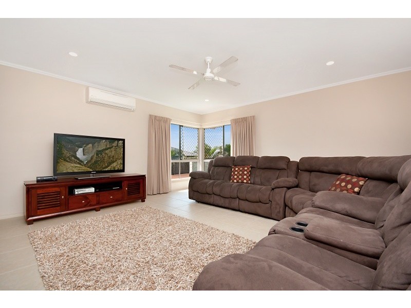 5 Emperor Street, Kanimbla QLD 4870