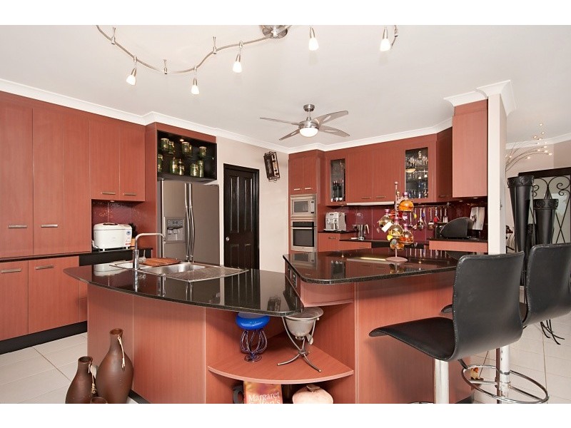 7 Gallery Drive, Mount Sheridan QLD 4868