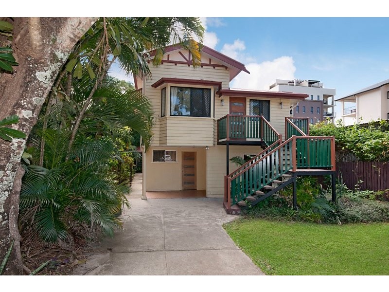 68 Water Street, Cairns City QLD 4870