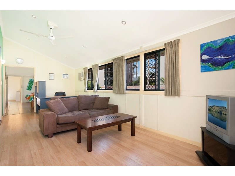 68 Water Street, Cairns City QLD 4870