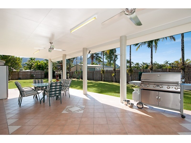 9 Golden Grove Drive, Bentley Park QLD 4869