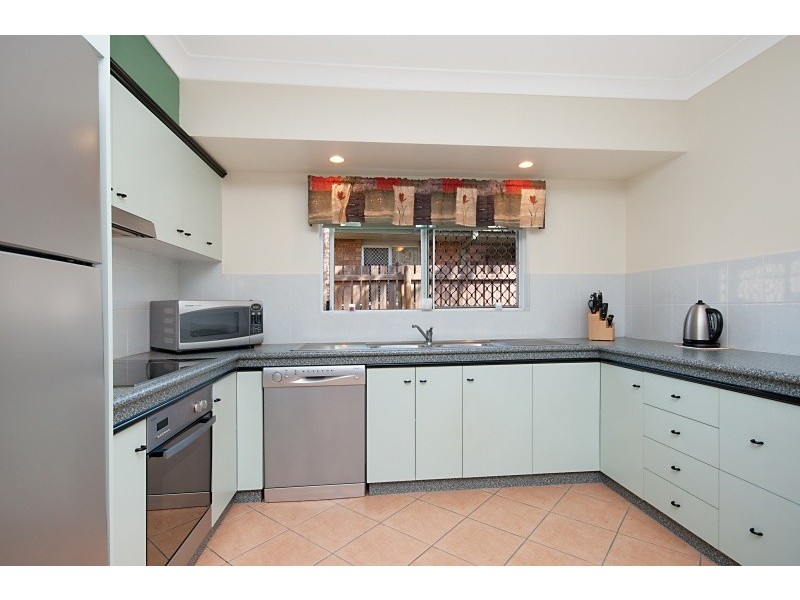 9 Golden Grove Drive, Bentley Park QLD 4869