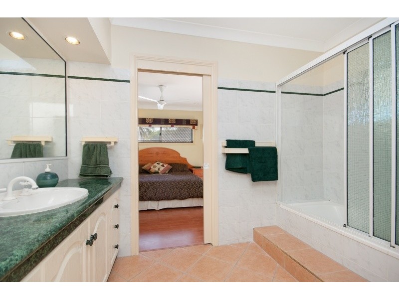 9 Golden Grove Drive, Bentley Park QLD 4869