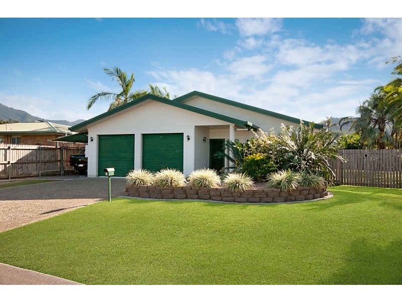 9 Golden Grove Drive, Bentley Park QLD 4869