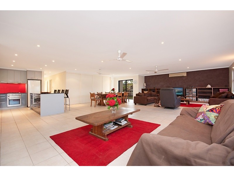 32 Alma Street, Woree QLD 4868