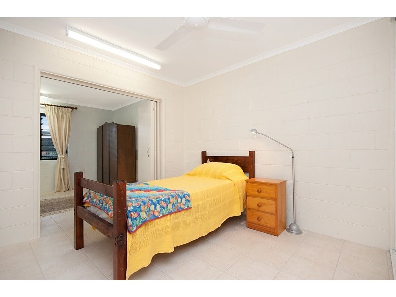 32 Alma Street, Woree QLD 4868