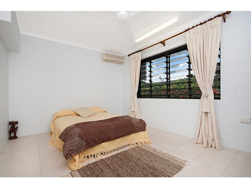 32 Alma Street, Woree QLD 4868