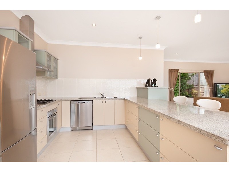 16 Morwong Close, Kanimbla QLD 4870