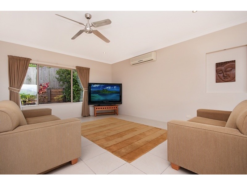 16 Morwong Close, Kanimbla QLD 4870