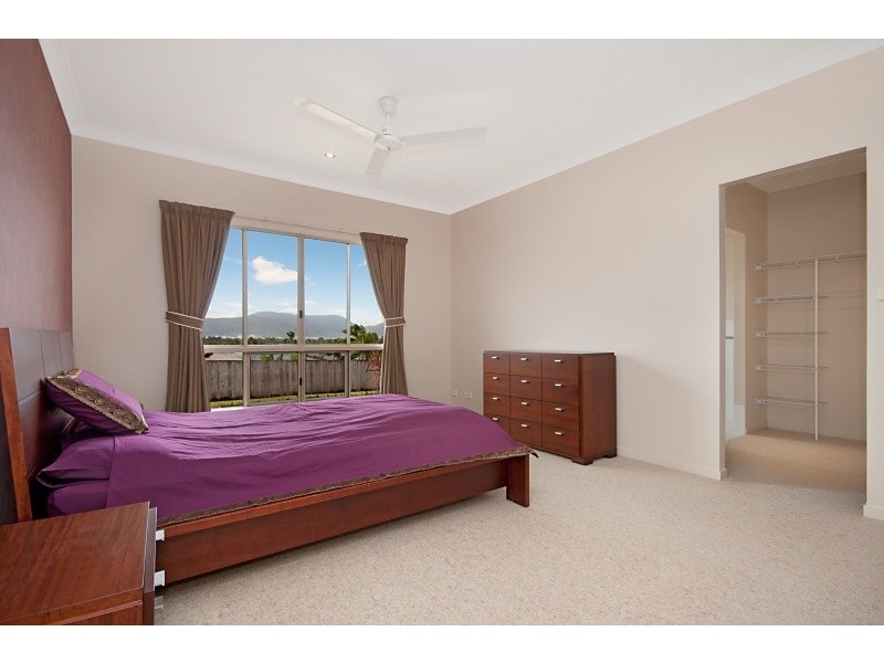 16 Morwong Close, Kanimbla QLD 4870