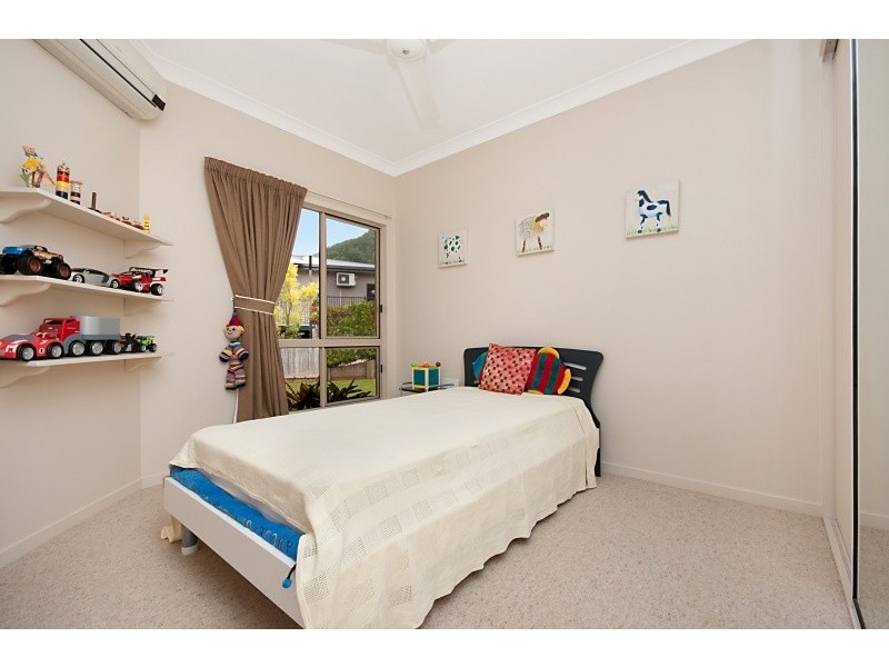 16 Morwong Close, Kanimbla QLD 4870