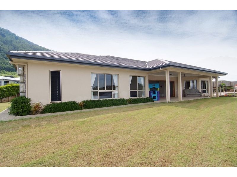 16 Morwong Close, Kanimbla QLD 4870