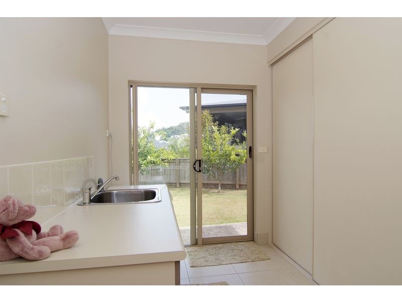 16 Morwong Close, Kanimbla QLD 4870