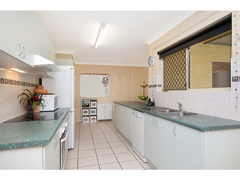 1 Cheviot Street, Smithfield QLD 4878