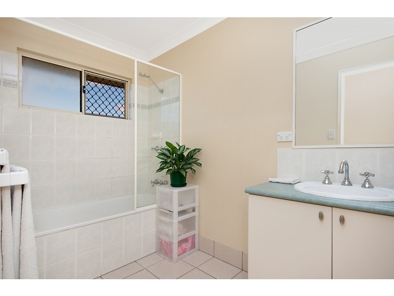 1 Cheviot Street, Smithfield QLD 4878