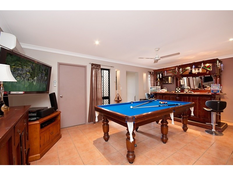 26 Allinga Close, Bentley Park QLD 4869