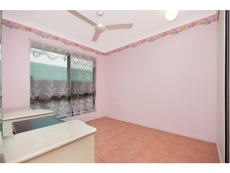 26 Allinga Close, Bentley Park QLD 4869