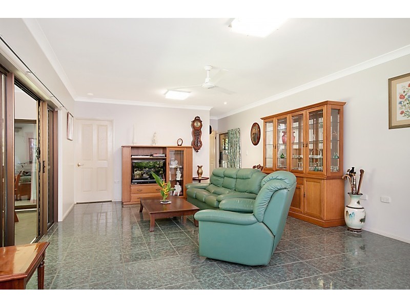 6 Glacier Road, Kamerunga QLD 4870