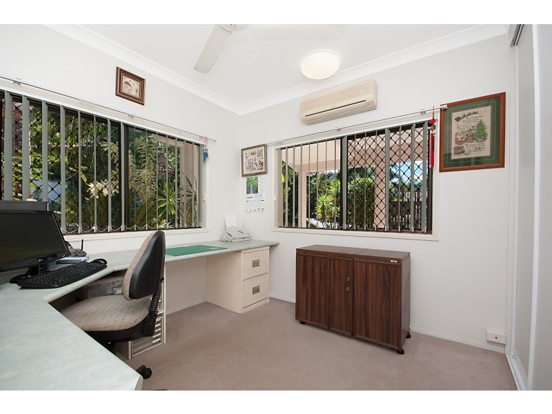 6 Glacier Road, Kamerunga QLD 4870