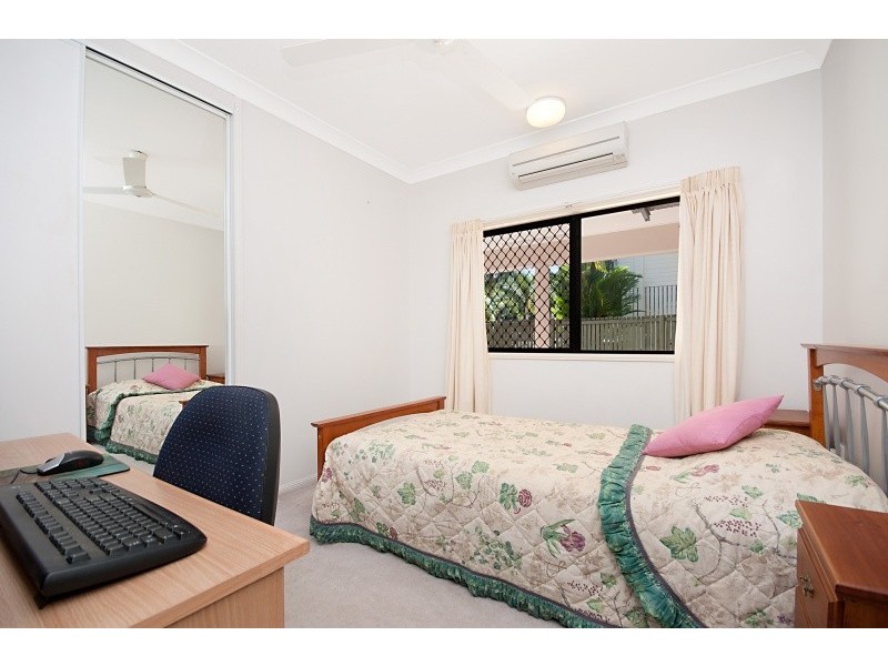 6 Glacier Road, Kamerunga QLD 4870