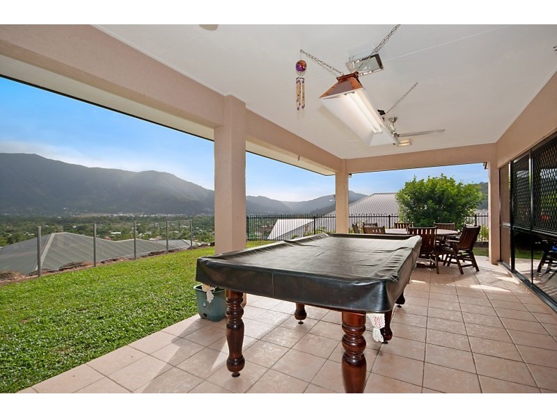 15 Playford Close, Brinsmead QLD 4870