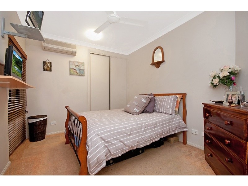 15 Playford Close, Brinsmead QLD 4870